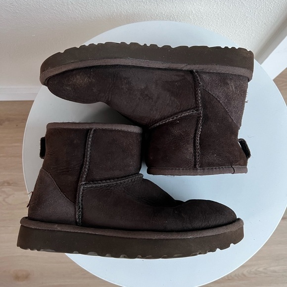 UGG Shoes - Ugg classic mini size 6